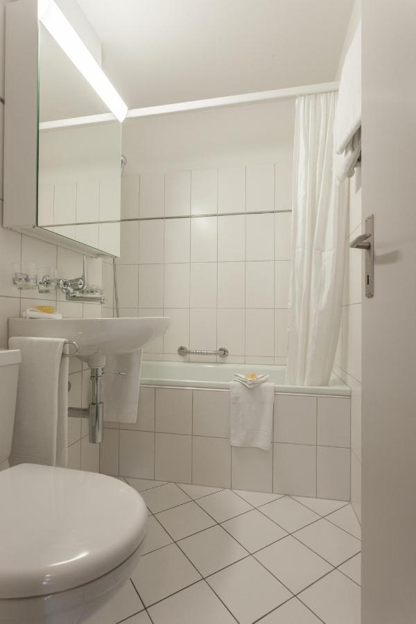 Ema House Serviced Apartments Aussersihl Zúrich Exterior foto